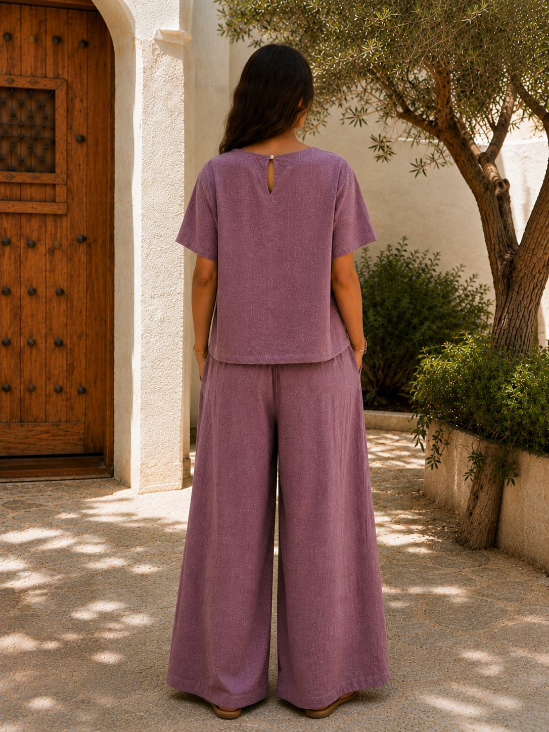 New Women’s Italian Linen Mix Short Sleeve Top With Button Fastening On Back