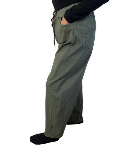 Barrel Fit Wide Leg Trousers