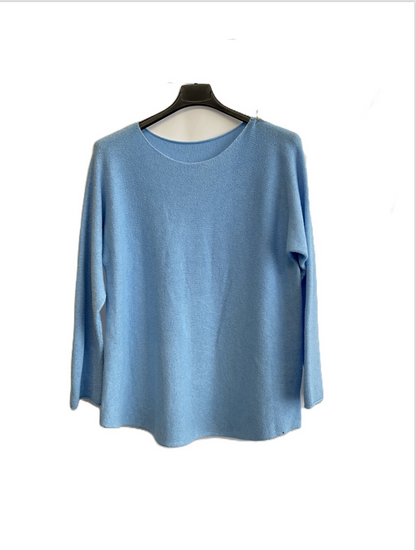 Brand New Italian Soft Knit Basic Jumper Curved Hem Round Neck