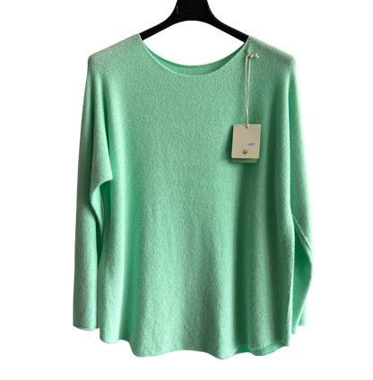 Brand New Italian Soft Knit Basic Jumper Curved Hem Round Neck