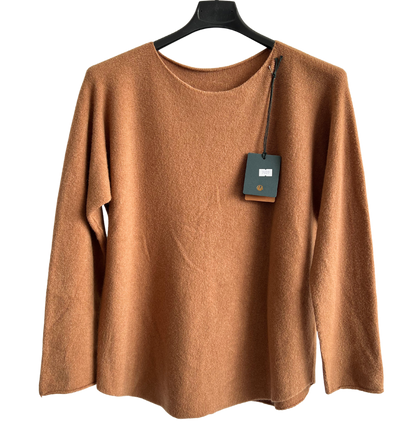 Brand New Italian Soft Knit Basic Jumper Curved Hem Round Neck